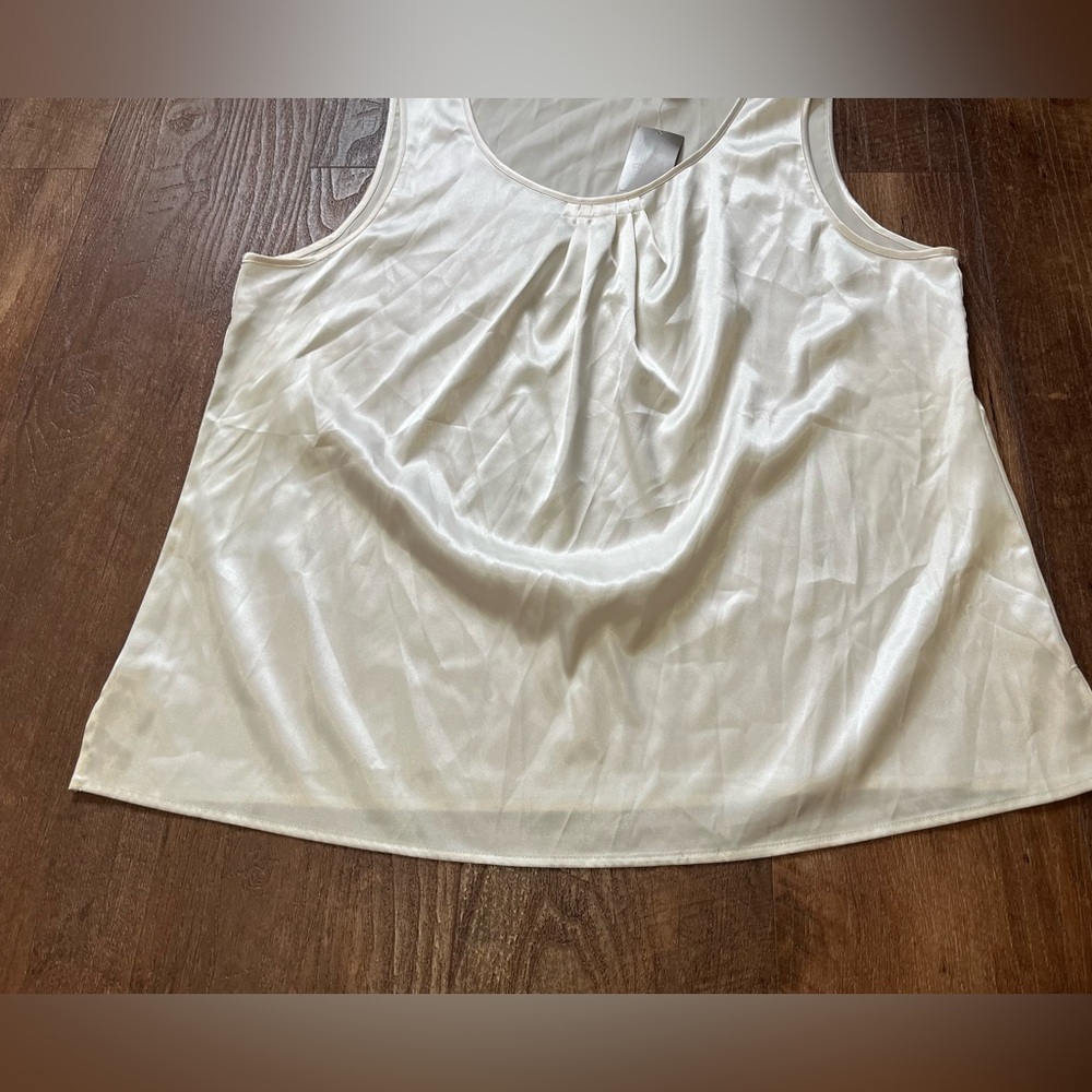 NWT chicos cream off white satin tank blouse size large - 2 - Picture 3 of 4